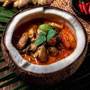 Flavour harmony: coconut & Thai curry